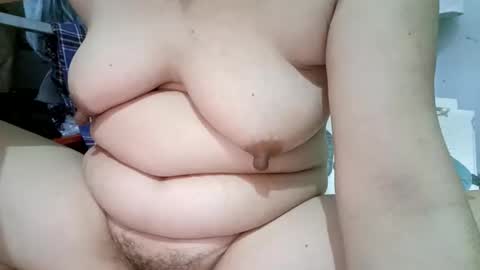 Snapshot of tuylip_sex chatting on 05-23-26, 02:10 tuylip_sex online show from 05-23-26, 02:10