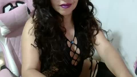 tuzusy online show from 04-26-26, 01:53