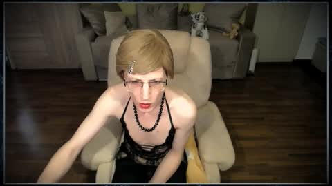 Clementine online show from 12-18-25, 09:04