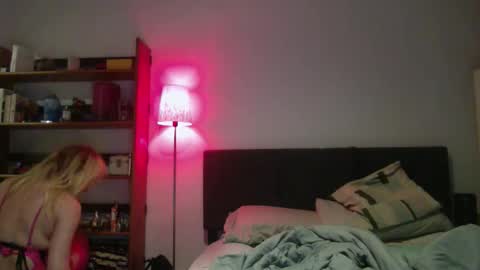 Tvickyviktoria online show from 03-03-26, 12:28