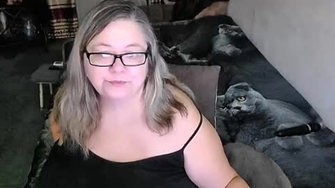 Lana online show from 02-13-26, 10:17