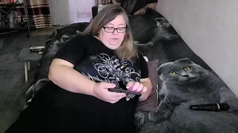 Lana online show from 04-23-26, 11:51