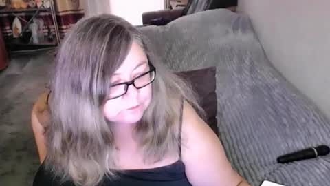 Snapshot of tviks chatting on 06-27-26, 02:38 Lana online show from 06-27-26, 02:38
