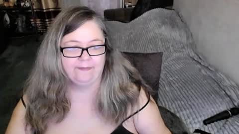 Snapshot of tviks chatting on 07-07-26, 06:47 Lana online show from 07-07-26, 06:47