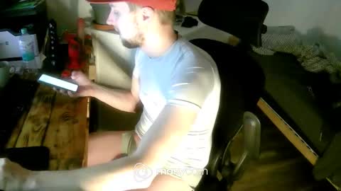 Snapshot of tw1ky9o chatting on 12-10-24, 08:40 Tobi online show from 12-10-24, 08:40