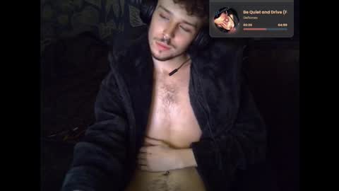 Snapshot of tw1nk13t03s chatting on 11-10-25, 11:04 tw1nk13t03s online show from 11-10-25, 11:04