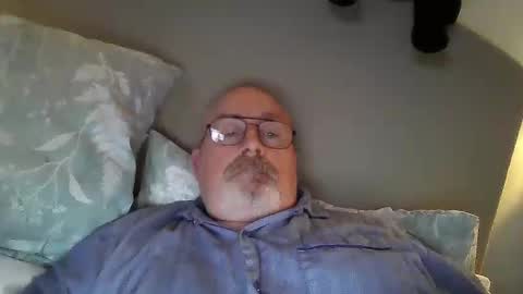 Snapshot of twatcockandballs chatting on 01-21-25, 06:43 twatcockandballs online show from 01-21-25, 06:43