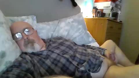 Snapshot of twatcockandballs chatting on 02-17-25, 01:47 twatcockandballs online show from 02-17-25, 01:47