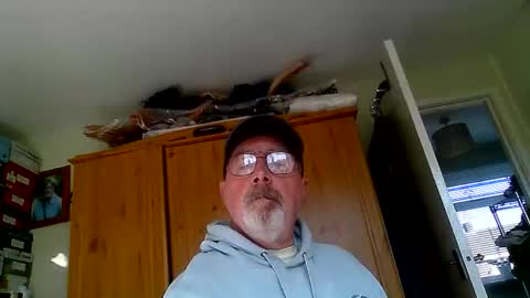 Snapshot of twatcockandballs chatting on 09-23-25, 09:56 twatcockandballs online show from 09-23-25, 09:56