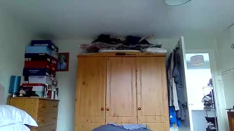 Snapshot of twatcockandballs chatting on 10-07-25, 10:01 twatcockandballs online show from 10-07-25, 10:01