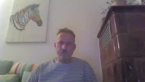 Snapshot of twiga72 chatting on 12-17-25, 06:47 twiga72 online show from 12-17-25, 06:47