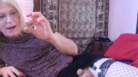 Kitten online show from 12-14-25, 02:33