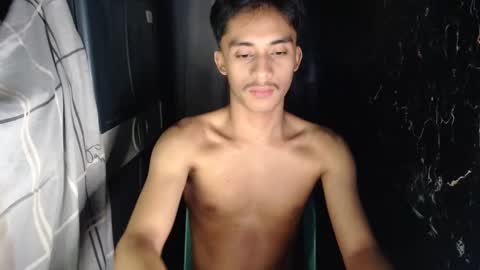 Snapshot of twink_hairyass69 chatting on 12-05-24, 06:33 Aladin online show from 12-05-24, 06:33
