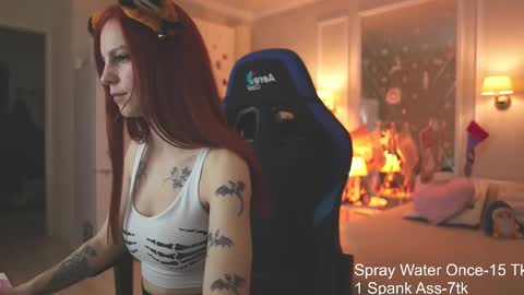 Snapshot of twinkle_fox chatting on 01-05-26, 10:13 Alice online show from 01-05-26, 10:13