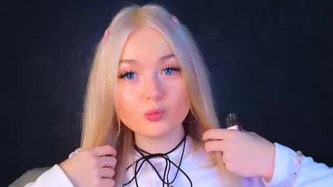 twinklefluff online show from 03-11-25, 04:43