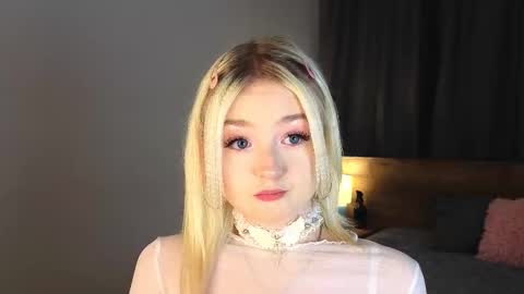 twinklefluff online show from 10-28-25, 04:31