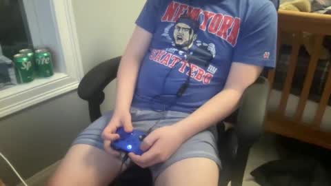 Snapshot of twinkmikexxx12 chatting on 02-14-26, 04:09 mike online show from 02-14-26, 04:09