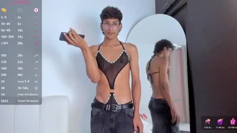 Snapshot of twinksboys_23 chatting on 05-25-26, 12:55 twinksboys_23 online show from 05-25-26, 12:55