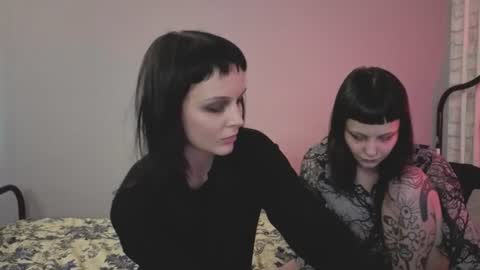 Snapshot of twins_terror chatting on 07-13-26, 04:32 Sin and Skin online show from 07-13-26, 04:32