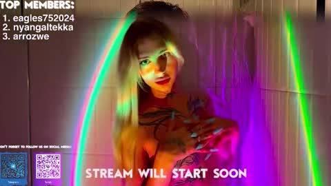 Molly and Nick online show from 01-16-26, 05:28