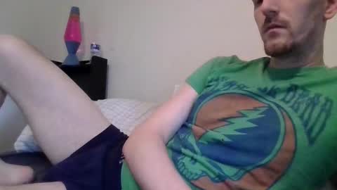 Snapshot of twohandandmore chatting on 04-28-26, 04:45 twohandandmore online show from 04-28-26, 04:45