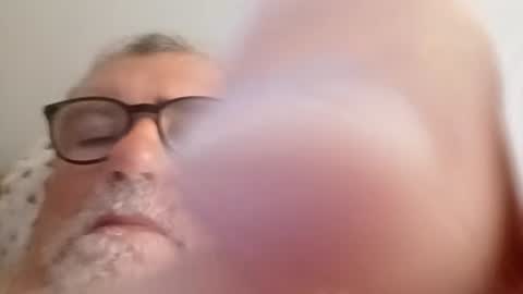 Snapshot of twohats2810 chatting on 07-25-26, 06:16 twohats2810 online show from 07-25-26, 06:16