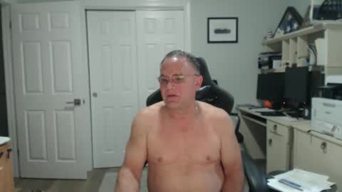 Twopeopleinlove online show from 11-25-25, 11:21