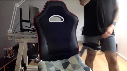 Snapshot of txalkan6060 chatting on 02-17-25, 06:04 txalkan6060 online show from 02-17-25, 06:04