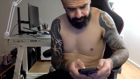 Snapshot of txalkan6060 chatting on 02-19-25, 06:00 txalkan6060 online show from 02-19-25, 06:00