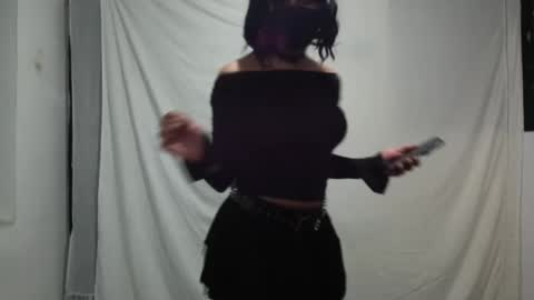 Snapshot of txina chatting on 09-13-25, 05:40 Xina Lane online show from 09-13-25, 05:40