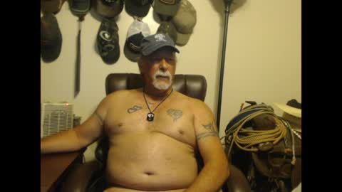 txlobo60 online show from 04-21-26, 01:42