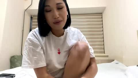 Snapshot of tyisharudes chatting on 10-20-25, 03:34 Aya online show from 10-20-25, 03:34