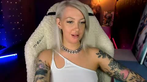 Miley online show from 04-27-26, 02:15