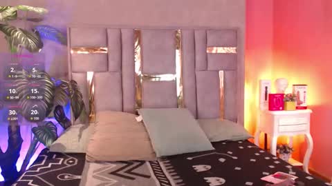 Snapshot of tyla_ks chatting on 09-17-25, 08:32 tyla_ks online show from 09-17-25, 08:32