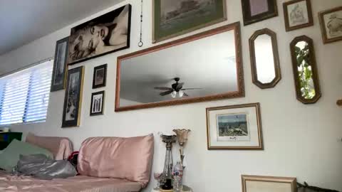 tylababyy online show from 11-19-25, 06:41