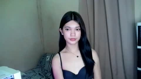 Snapshot of tyladine chatting on 10-11-25, 02:00 tyladine online show from 10-11-25, 02:00