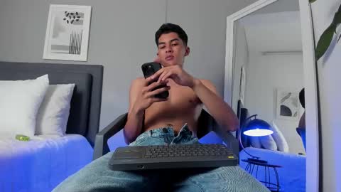 Tyler Fox online show from 09-09-25, 07:35