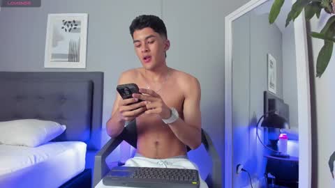 Tyler Fox online show from 09-22-25, 09:28