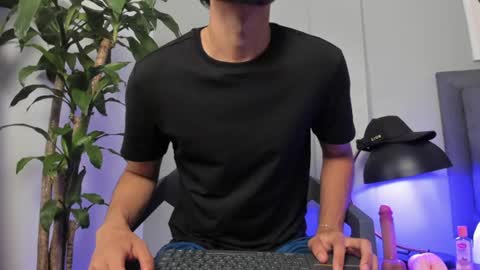 Tyler Fox online show from 07-16-26, 02:06