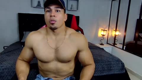 Snapshot of tyler_hank1 chatting on 12-07-24, 03:36 tyler_hank1 online show from 12-07-24, 03:36