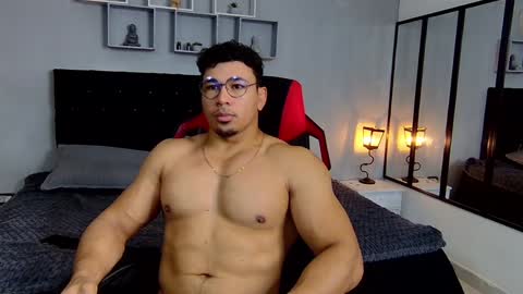 Snapshot of tyler_hank1 chatting on 12-10-24, 10:28 tyler_hank1 online show from 12-10-24, 10:28