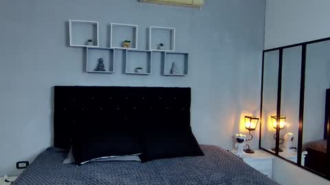 Snapshot of tyler_hank1 chatting on 12-18-24, 05:52 tyler_hank1 online show from 12-18-24, 05:52