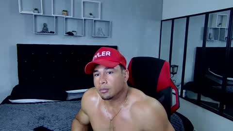 Snapshot of tyler_hank1 chatting on 02-23-25, 03:08 tyler_hank1 online show from 02-23-25, 03:08