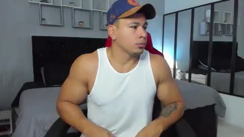 Snapshot of tyler_hank1 chatting on 10-11-25, 11:53 tyler_hank1 online show from 10-11-25, 11:53