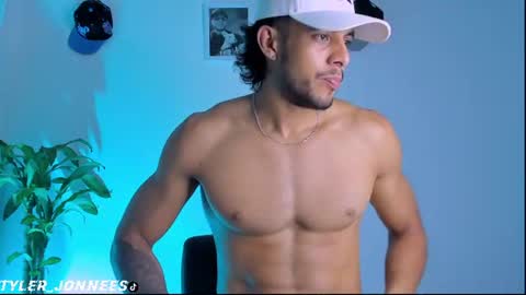 Tyler online show from 07-08-26, 09:08