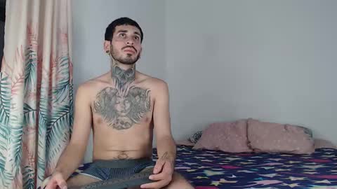 Tyler y Luna online show from 12-19-25, 04:08