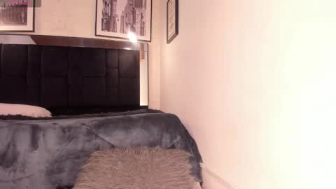       online show from 11-22-25, 04:00