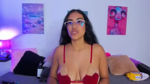 tyra   online show from 11-25-25, 02:55