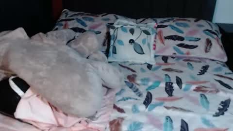 tyra_stone1 online show from 10-18-25, 08:53