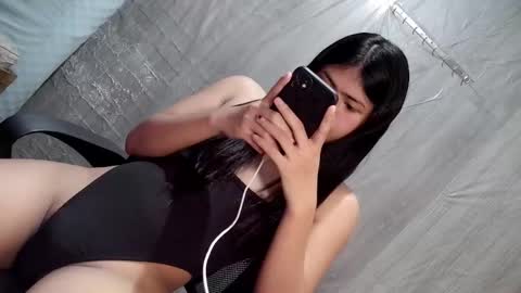 Snapshot of tyradine chatting on 09-12-25, 06:52 tyradine3 online show from 09-12-25, 06:52